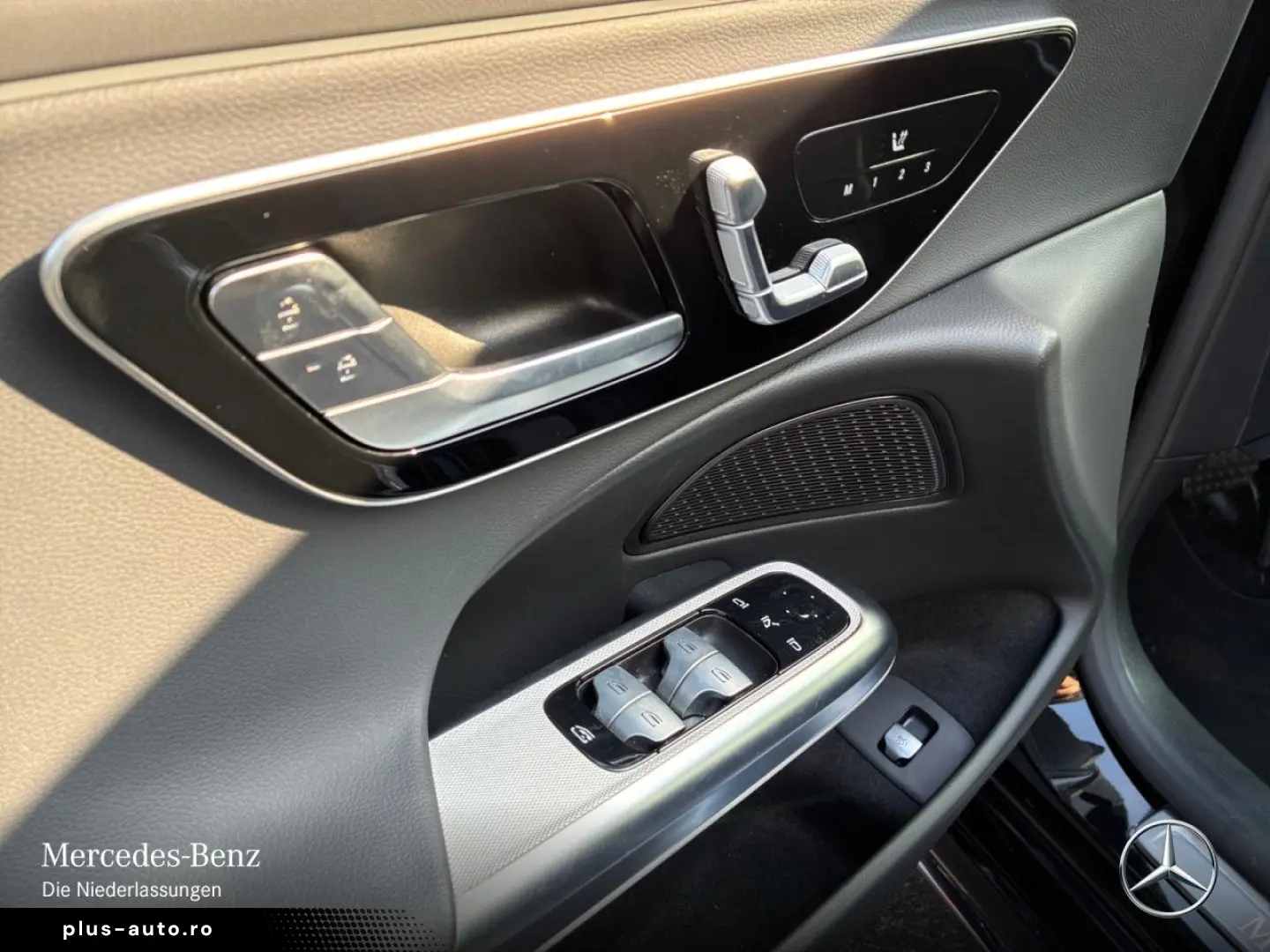 MERCEDES-BENZ E 220 d AMG Advanced  PANO DIGI DISTR &hellip;