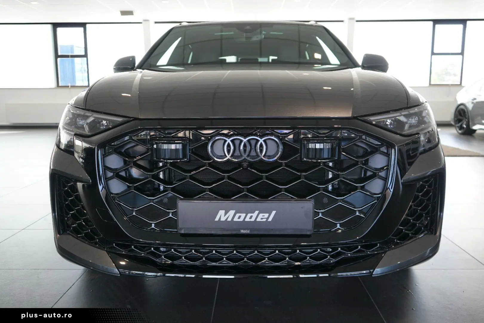 AUDI RSQ8 performance   RS-Dynamik    Pano   305 km h