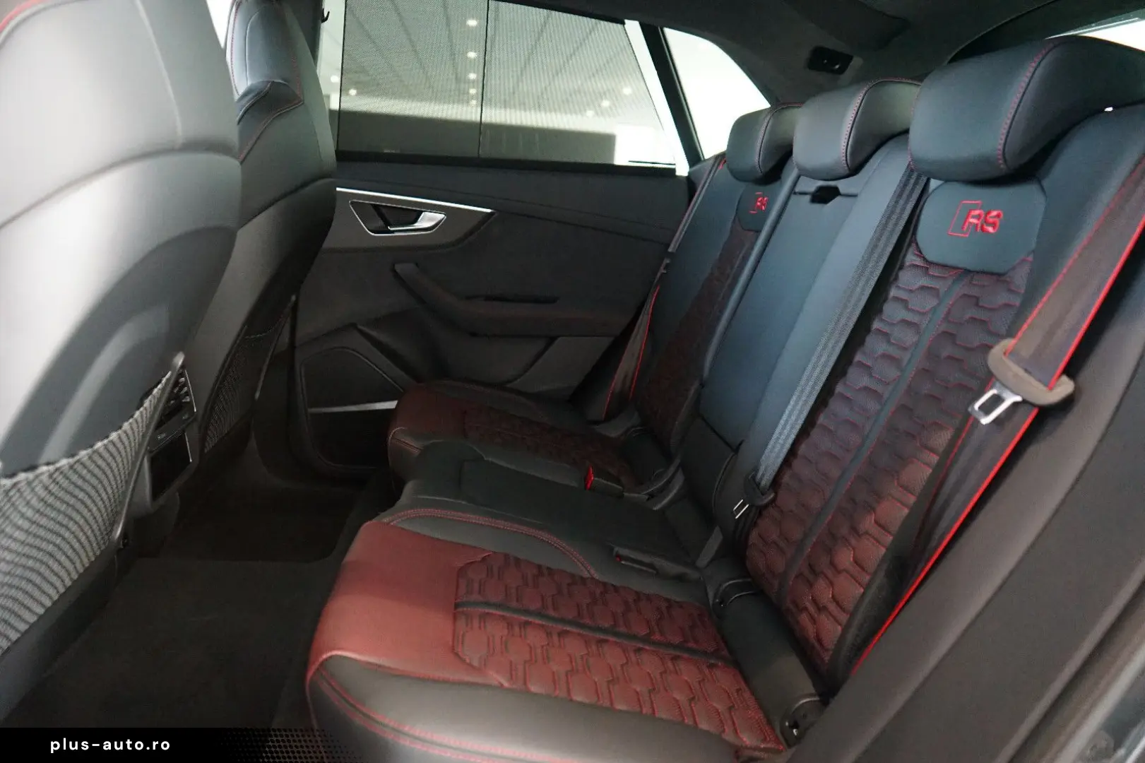 AUDI RSQ8 performance   RS-Dynamik    Pano   305 km h