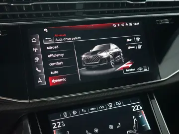 AUDI RSQ8 performance   RS-Dynamik    Pano   305 km h