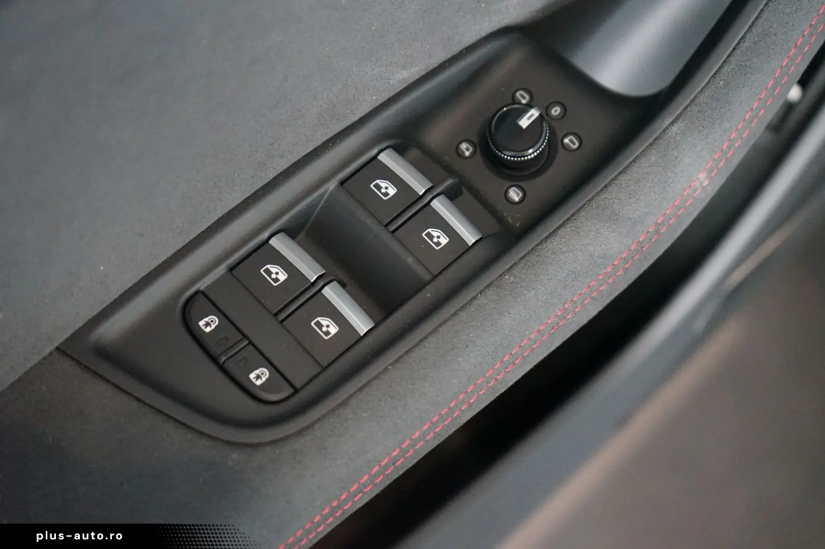AUDI RSQ8 performance   RS-Dynamik    Pano   305 km h