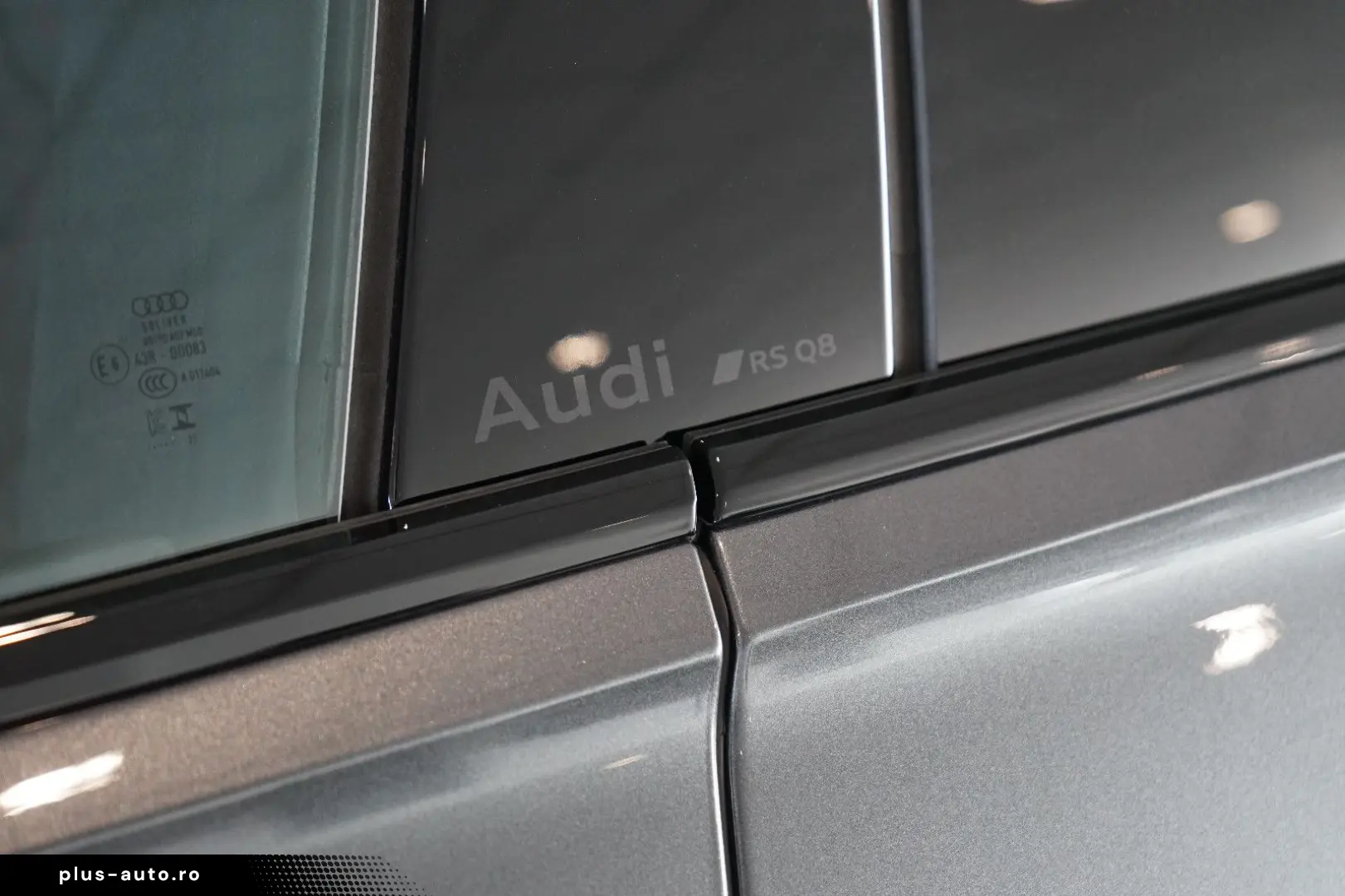 AUDI RSQ8 performance   RS-Dynamik    Pano   305 km h