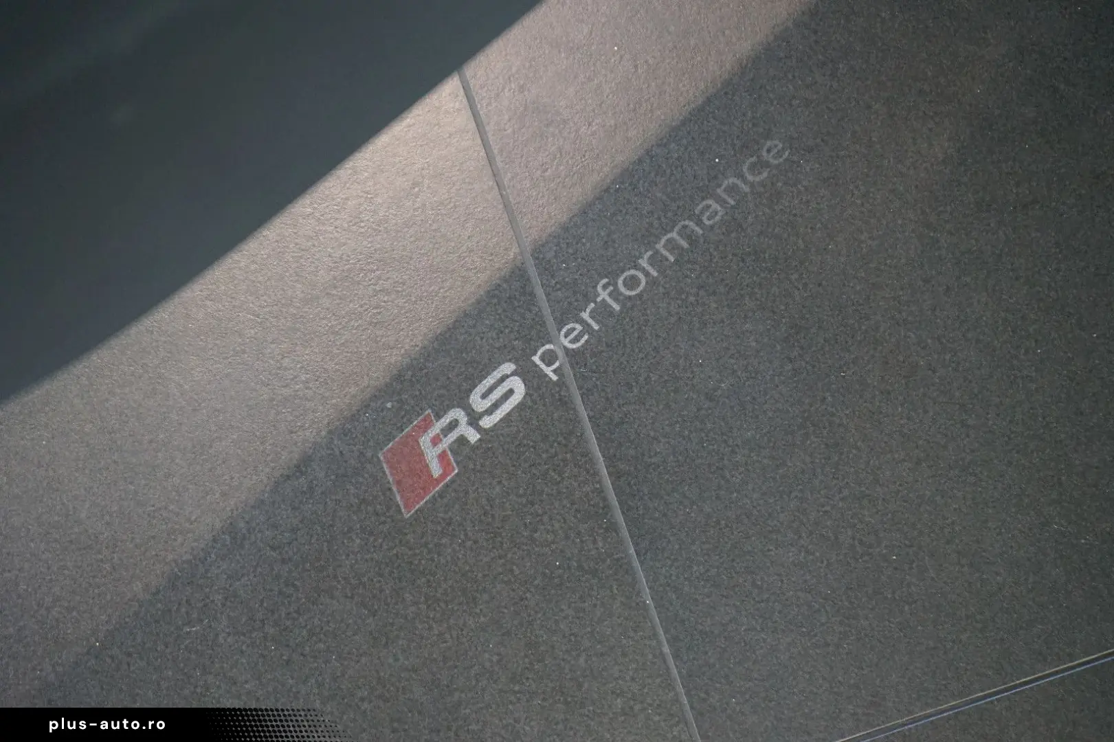 AUDI RSQ8 performance   RS-Dynamik    Pano   305 km h