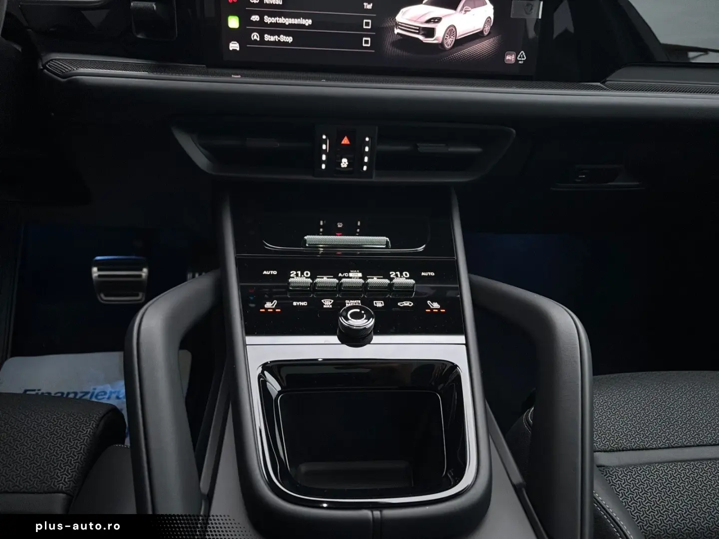 PORSCHE Cayenne GTS 18-WEGE PANO AHK STHZG HA-LENK INNO
