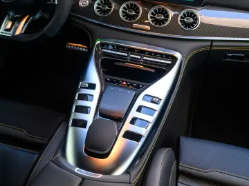 MERCEDES-BENZ AMG GT S 63 S E Performance Special Edition