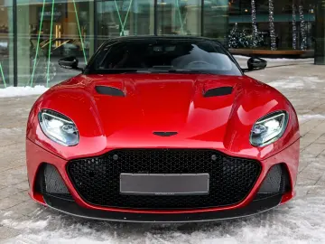 ASTON MARTIN DBS 5.2 V12