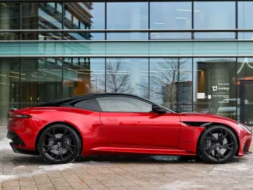 ASTON MARTIN DBS 5.2 V12