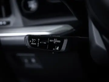 PORSCHE Cayenne Coupe E-Hybrid ACC PANO LUFT BOSE 360