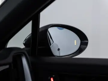 PORSCHE Cayenne Coupe E-Hybrid ACC PANO LUFT BOSE 360