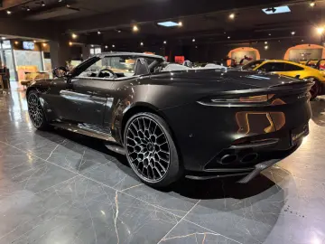 ASTON MARTIN DBS 770 Ultimate Volante 1of199 Dt. Auto u-frei
