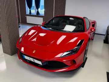 FERRARI F8 Spider DCT