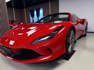 FERRARI F8 Spider DCT