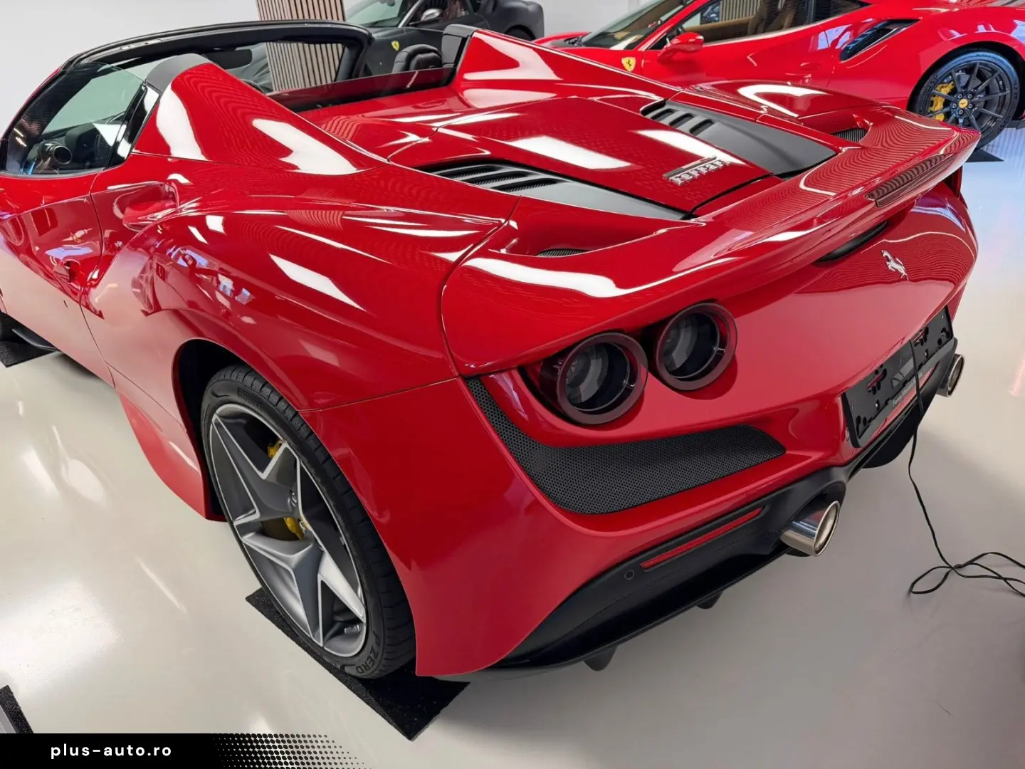 FERRARI F8 Spider DCT