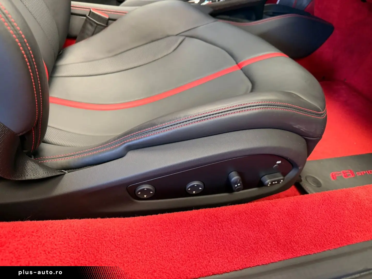 FERRARI F8 Spider DCT