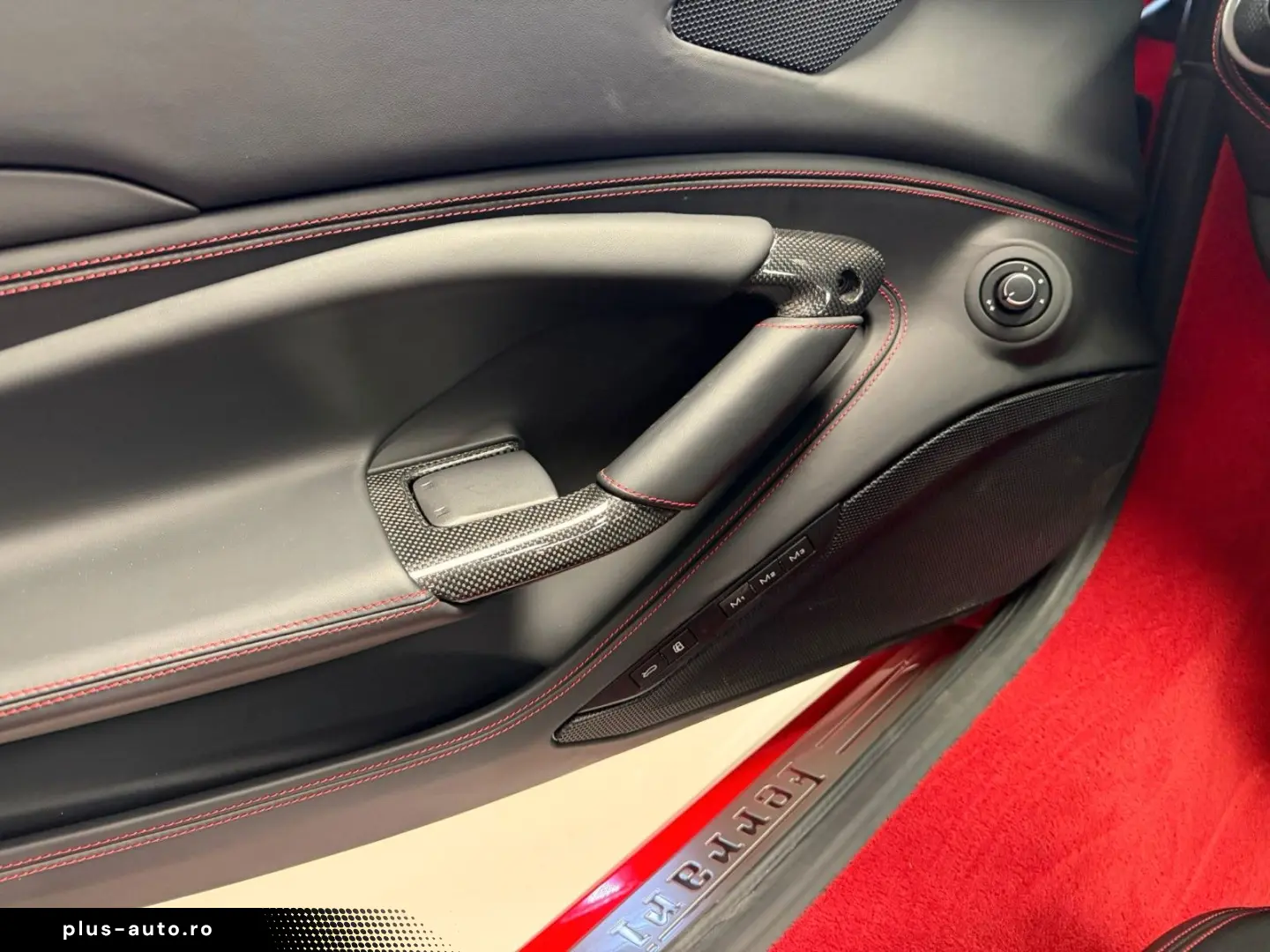 FERRARI F8 Spider DCT