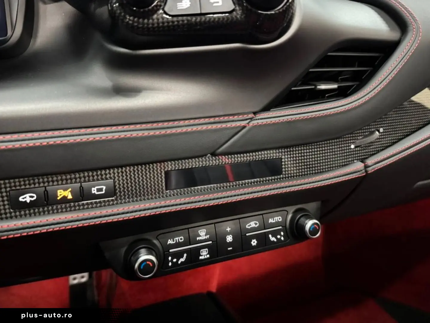 FERRARI F8 Spider DCT