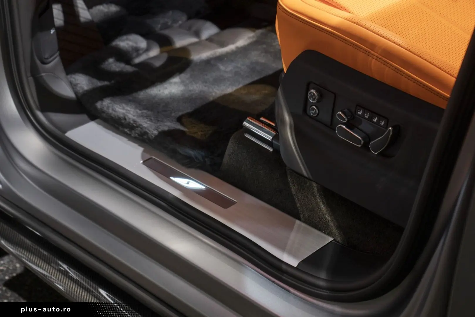 BENTLEY Bentayga 2022 — imagine 12