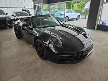 PORSCHE 992 Carrera 4 GTS Cabrio