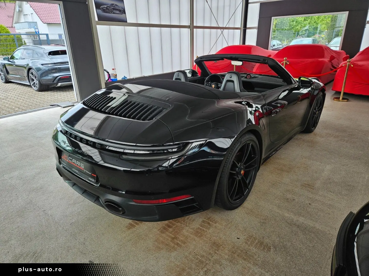 PORSCHE 992 Carrera 4 GTS Cabrio