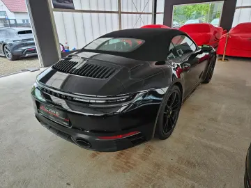PORSCHE 992 Carrera 4 GTS Cabrio
