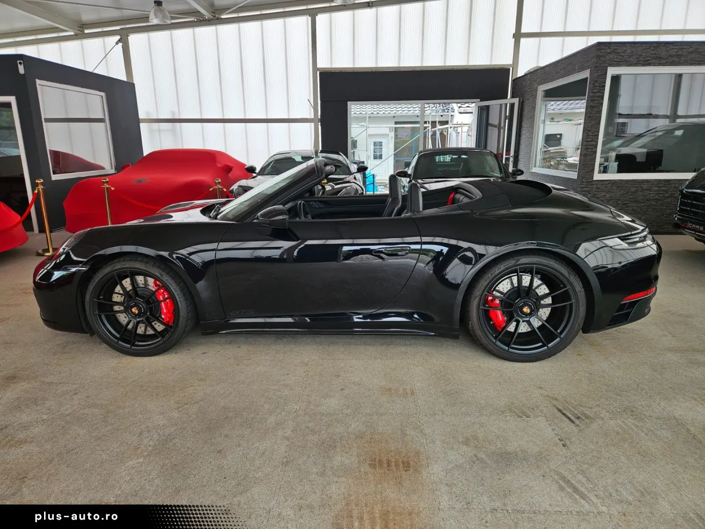 PORSCHE 992 Carrera 4 GTS Cabrio