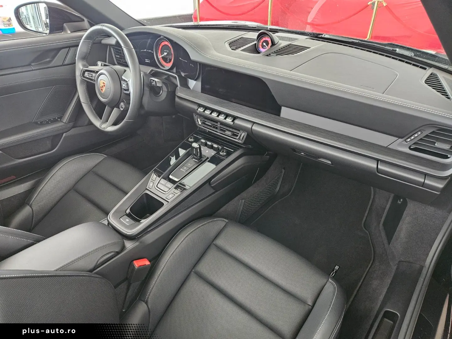 PORSCHE 992 Carrera 4 GTS Cabrio
