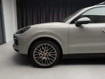 Porsche Cayenne Platinum Edition
