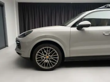 Porsche Cayenne Platinum Edition