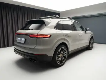 Porsche Cayenne Platinum Edition