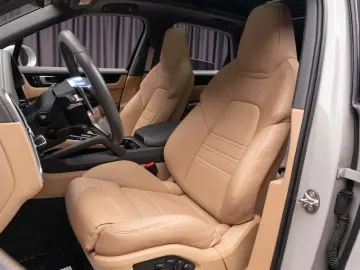 Porsche Cayenne Platinum Edition
