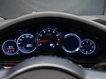 Porsche Cayenne Platinum Edition