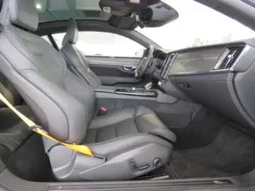 POLESTAR 1 609 PS-1.000 Nm-Turbo-PHEV-Klappenabgas-1 of 1