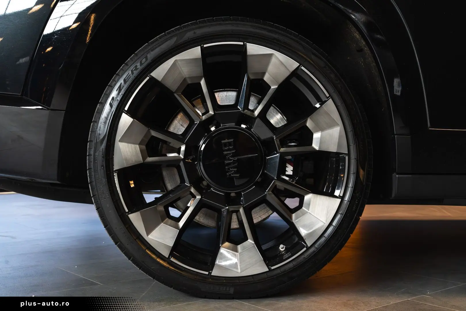 BMW XM
