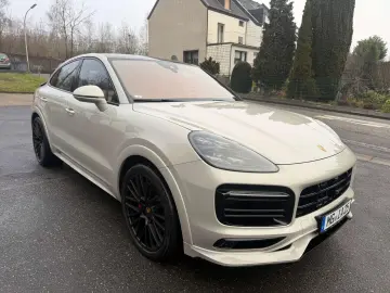PORSCHE Cayenne GTS Coupe Pano Head-Up-ACC