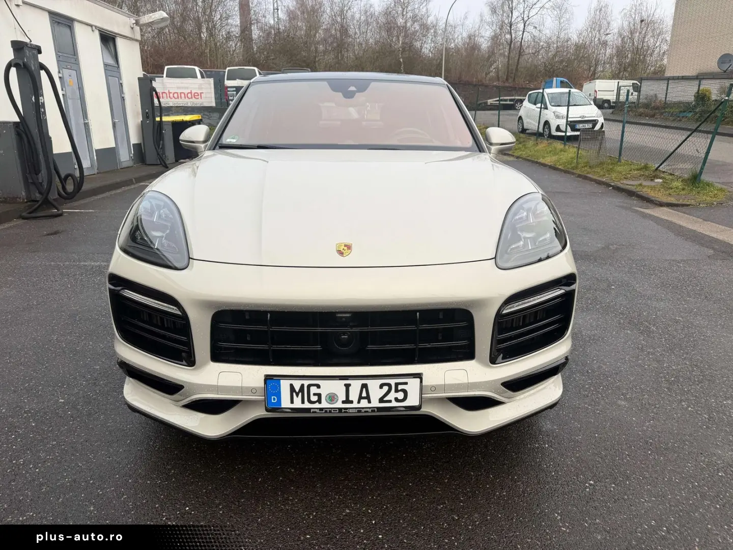 PORSCHE Cayenne GTS Coupe Pano Head-Up-ACC