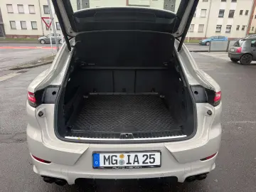 PORSCHE Cayenne GTS Coupe Pano Head-Up-ACC
