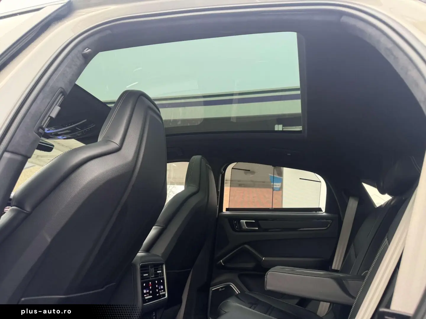 PORSCHE Cayenne GTS Coupe Pano Head-Up-ACC