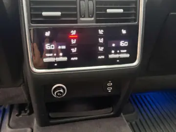 PORSCHE Cayenne GTS Coupe Pano Head-Up-ACC