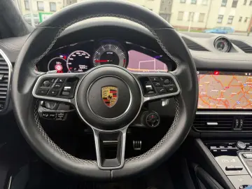 PORSCHE Cayenne GTS Coupe Pano Head-Up-ACC
