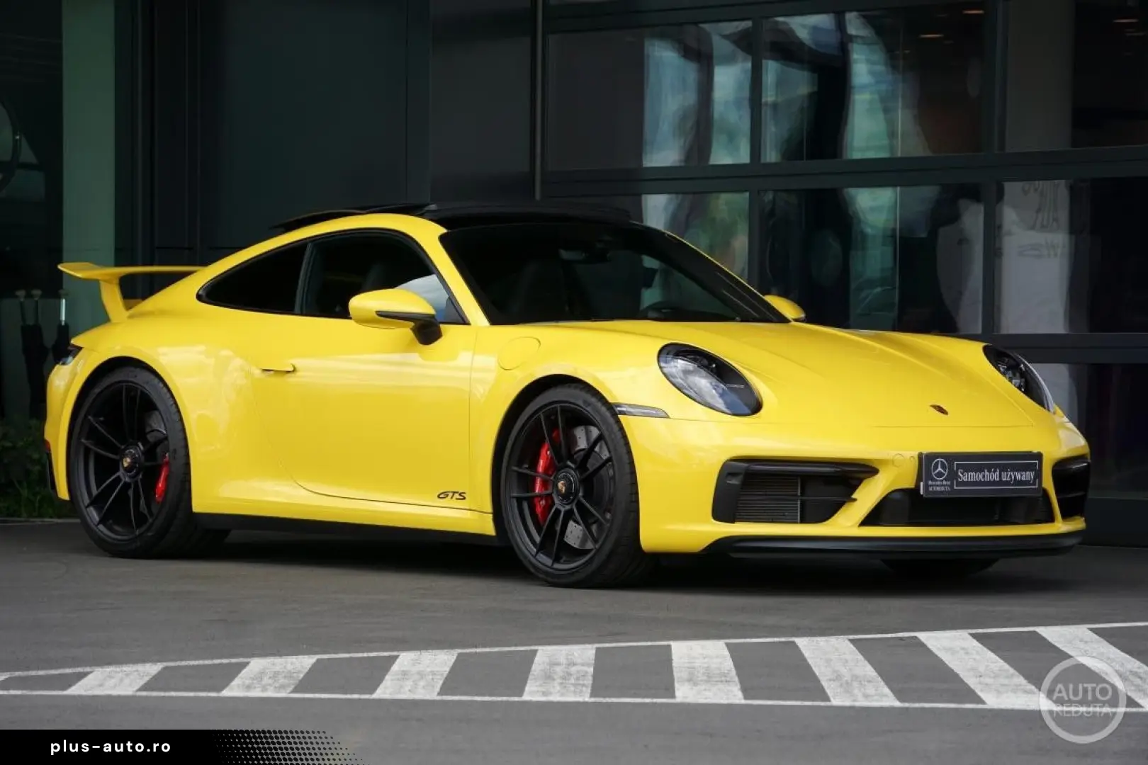PORSCHE 911 Carrera 4 GTS   Manufaktur   BOSE