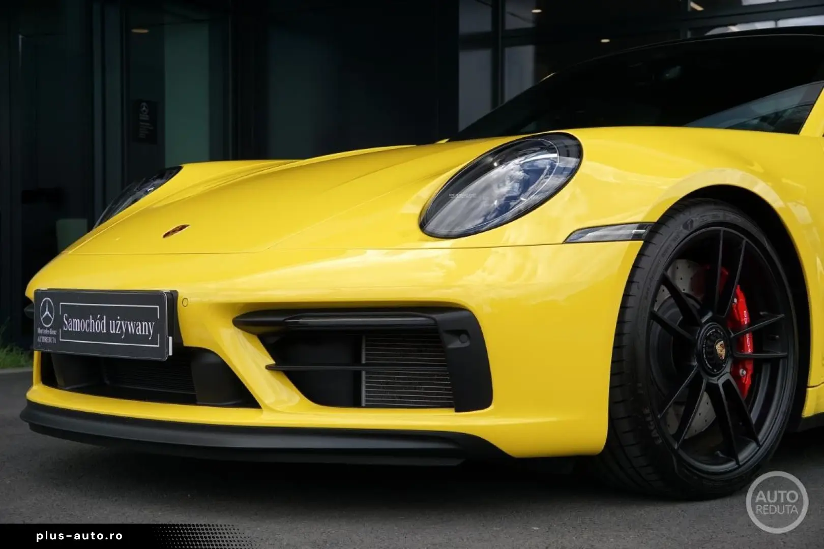 PORSCHE 911 Carrera 4 GTS   Manufaktur   BOSE