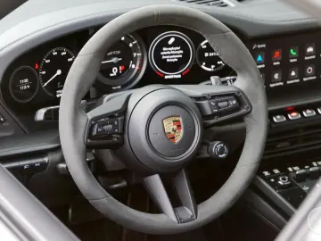 PORSCHE 911 Carrera 4 GTS   Manufaktur   BOSE