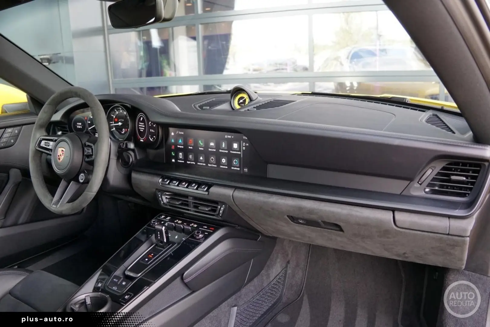PORSCHE 911 Carrera 4 GTS   Manufaktur   BOSE