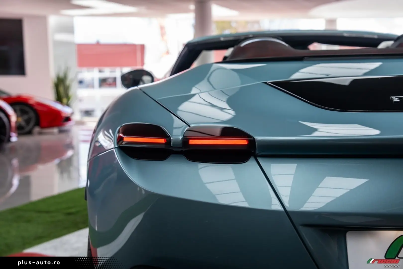FERRARI Roma  BESPOKE CELESTE TREVI