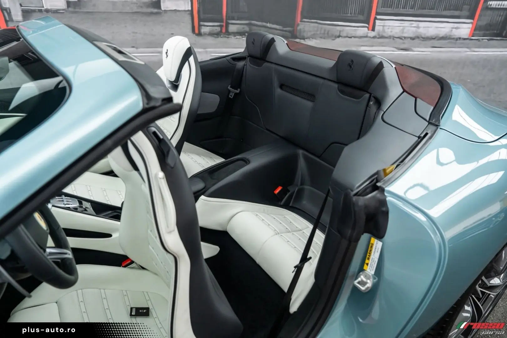 FERRARI Roma  BESPOKE CELESTE TREVI