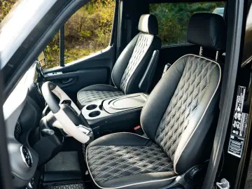 MERCEDES-BENZ Sprinter 319 VIP Tourismus 8 1 Busines…