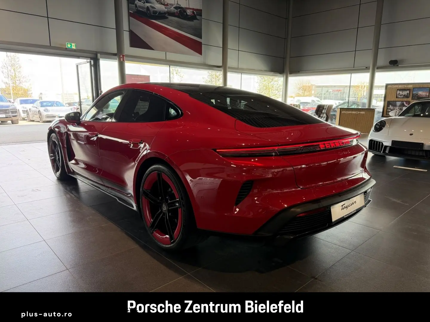 PORSCHE Taycan Turbo S Active-Ride PCCB InnoDrive Head-u