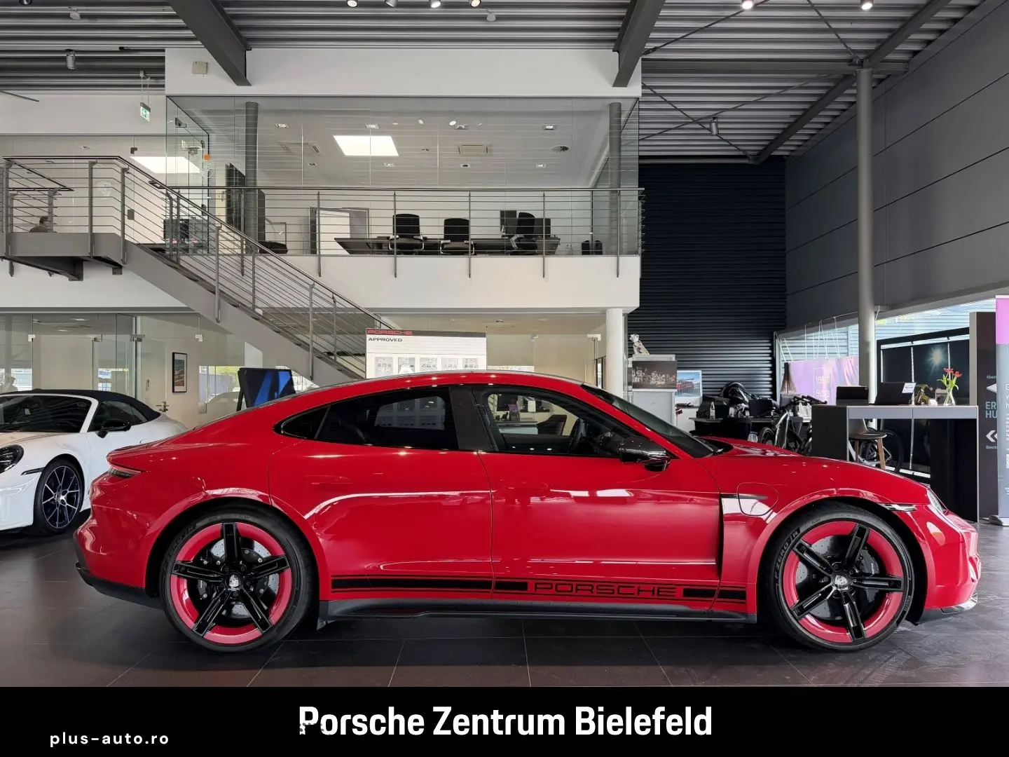 PORSCHE Taycan Turbo S Active-Ride PCCB InnoDrive Head-u