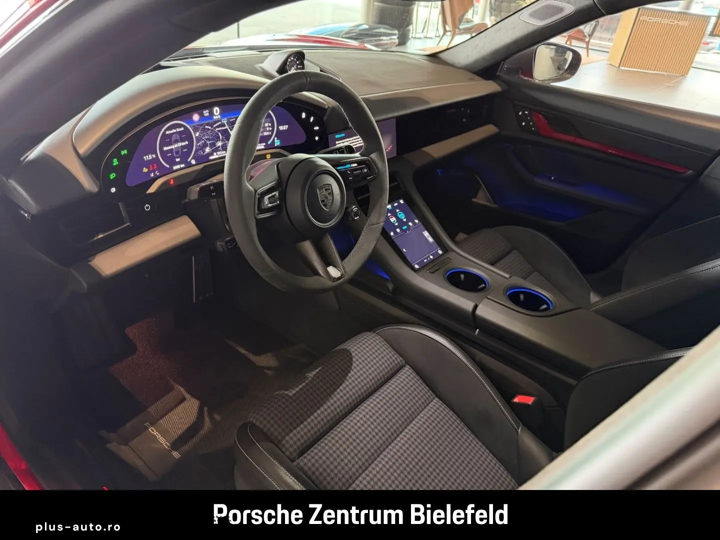 PORSCHE Taycan Turbo S Active-Ride PCCB InnoDrive Head-u