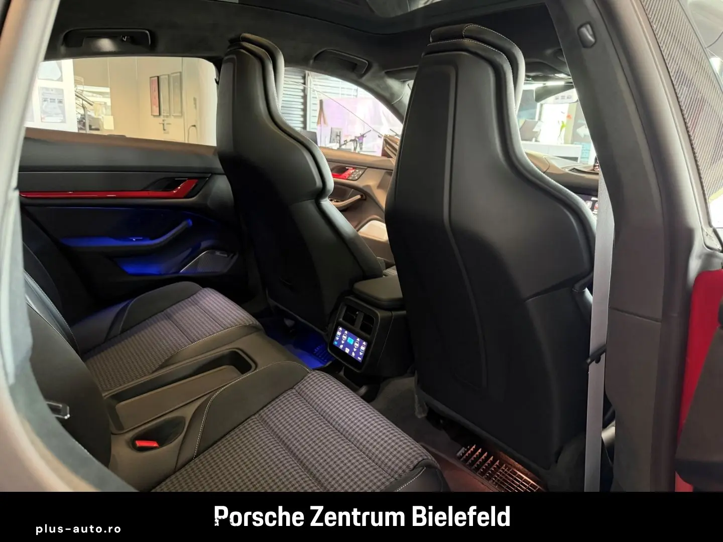 PORSCHE Taycan Turbo S Active-Ride PCCB InnoDrive Head-u